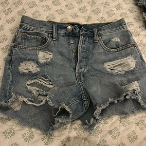 Ripped denim Jean, 90s high rise, size 2, light denim